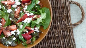 Green Salad with Strawberries, Feta and Pecans